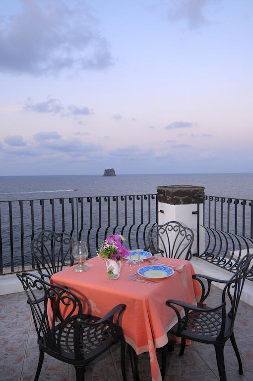 Hotel Villaggio Stromboli - Isola Di 斯特龙博利 外观 照片
