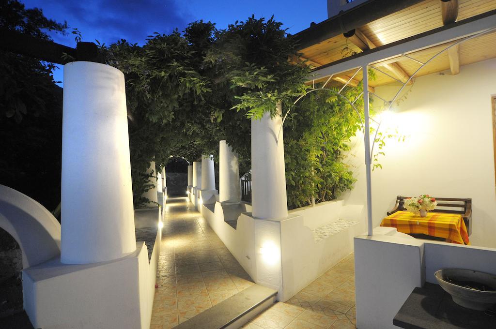 Hotel Villaggio Stromboli - Isola Di 斯特龙博利 外观 照片