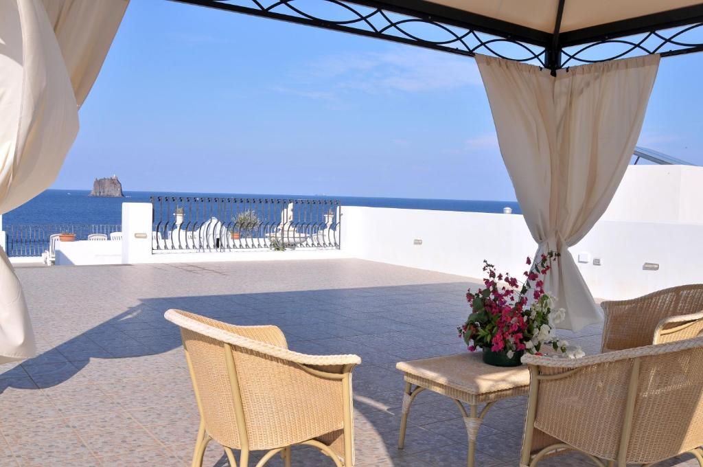 Hotel Villaggio Stromboli - Isola Di 斯特龙博利 外观 照片