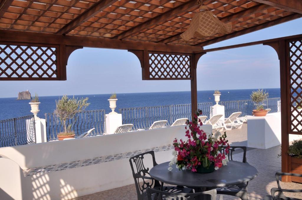 Hotel Villaggio Stromboli - Isola Di 斯特龙博利 外观 照片