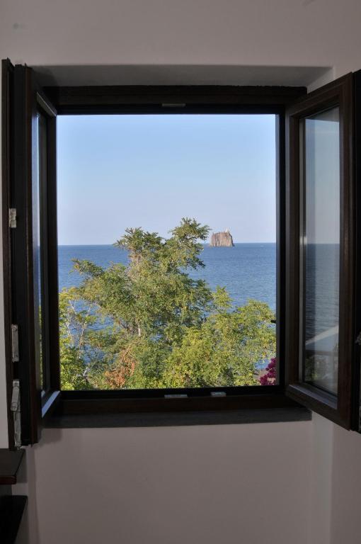 Hotel Villaggio Stromboli - Isola Di 斯特龙博利 外观 照片