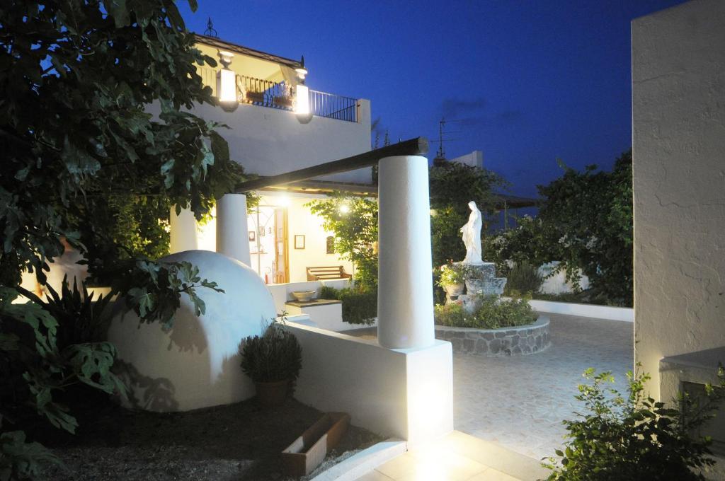 Hotel Villaggio Stromboli - Isola Di 斯特龙博利 外观 照片