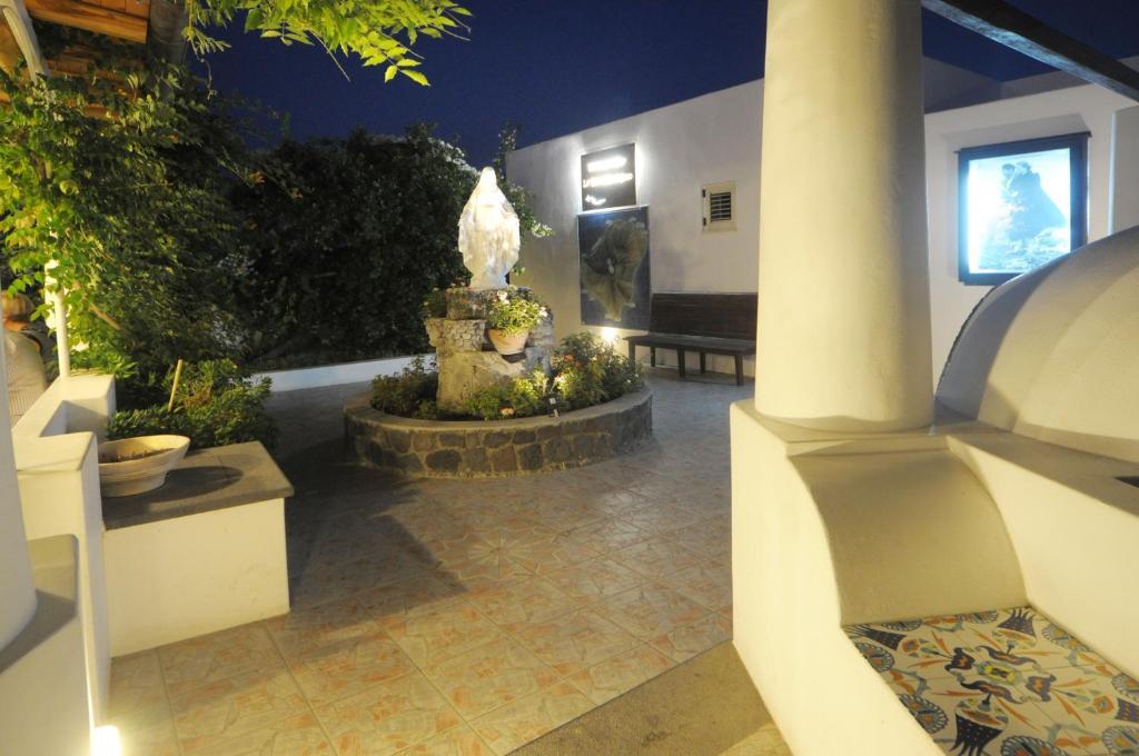 Hotel Villaggio Stromboli - Isola Di 斯特龙博利 外观 照片