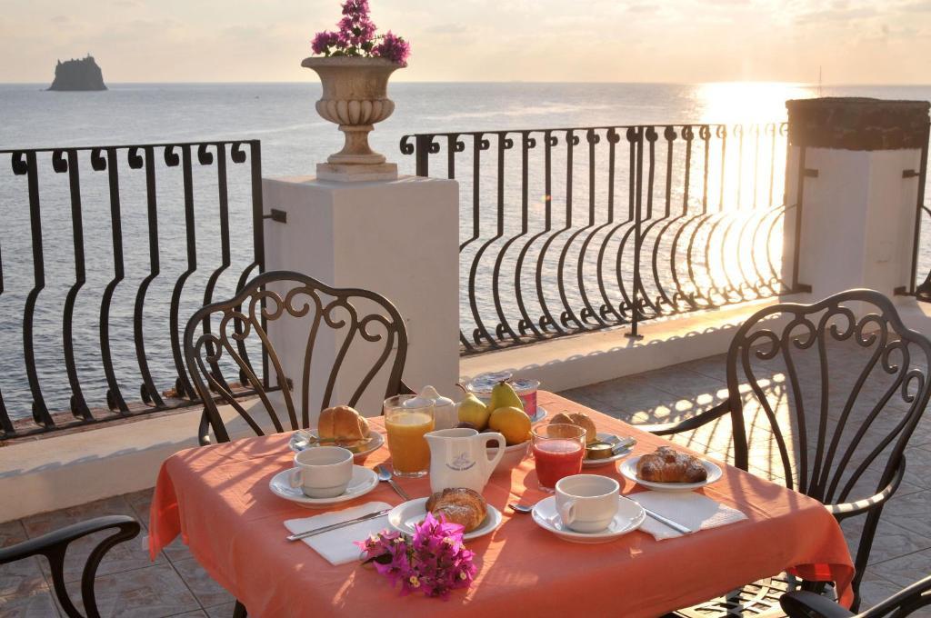 Hotel Villaggio Stromboli - Isola Di 斯特龙博利 外观 照片