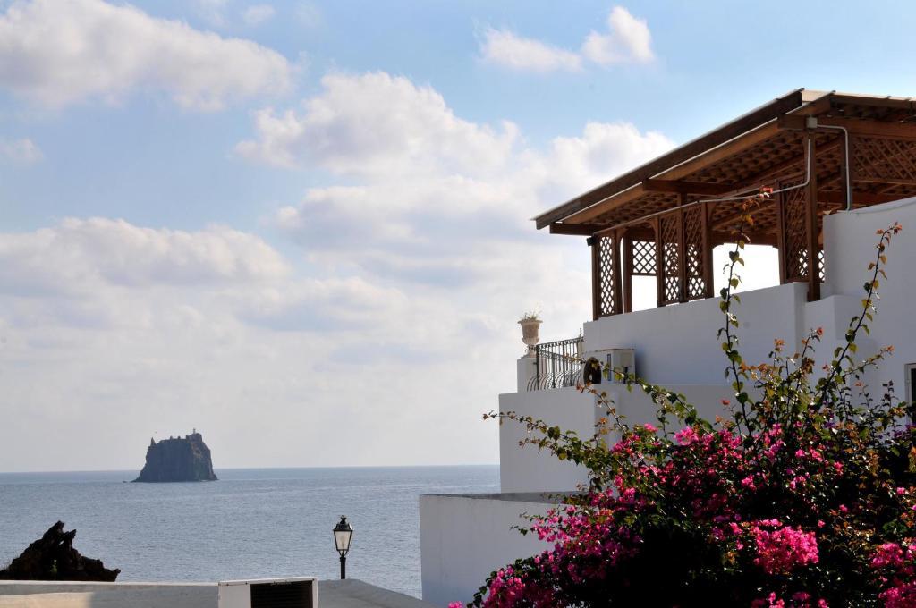 Hotel Villaggio Stromboli - Isola Di 斯特龙博利 外观 照片