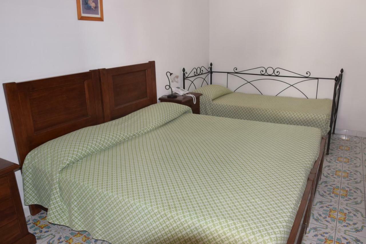 Hotel Villaggio Stromboli - Isola Di 斯特龙博利 外观 照片